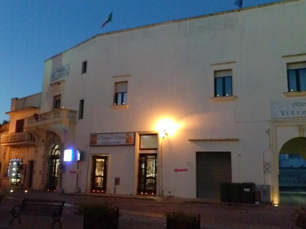 Albergo Vittoria Taviano  Exterior photo